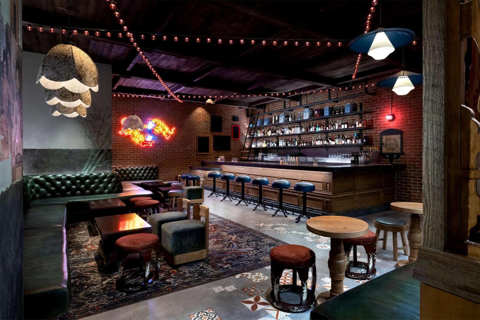 Conrad Las Vegas At Resorts World Exterior foto The interior of the bar